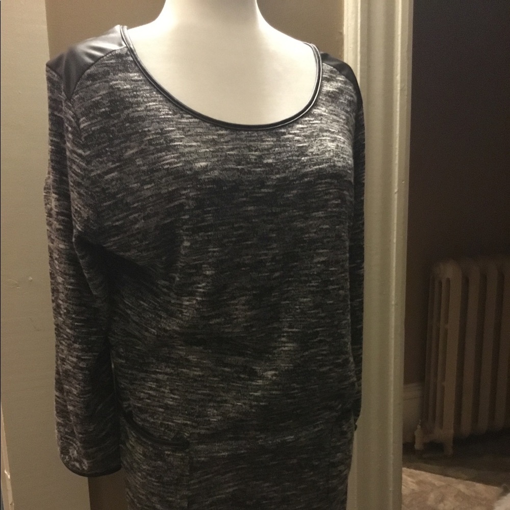 Soft casual houndstooth pattern long tshirt